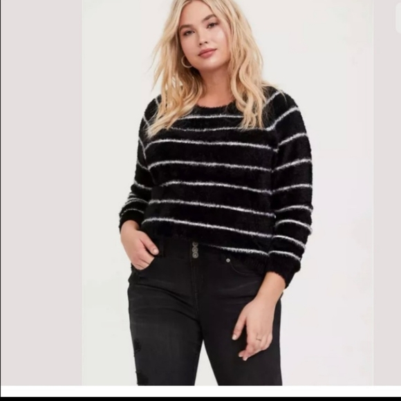 Black stripe long sleeve duzy yarn - Picture 3 of 4